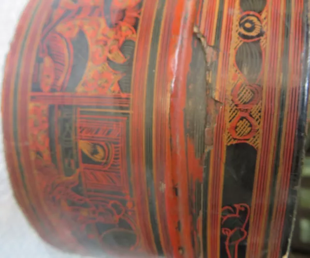 Antique HAND PAINTED WHIMSICAL SCENE LACQUER BURMESE BOX  BETEL NUT 7"x 4" RARE 2