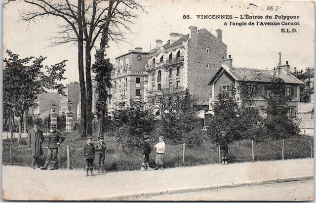 94 VINCENNES - l'entree du polygone angle de la rue carnot