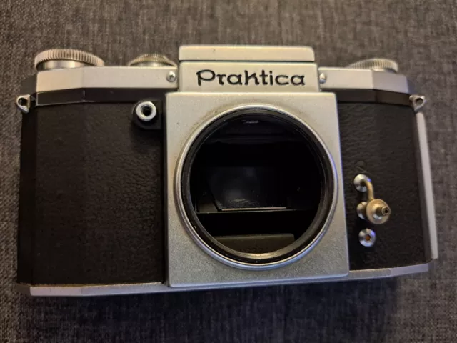 Praktica FX M42 35mm Spiegelreflexkamera SLR Gehäuse body.