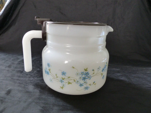 Pichet / Carafe Vintage Arcopal 2L – Décor Myosotis – Modèle Veronica – Bon état