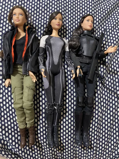 Riachuelo  Boneca Barbie Colecionável - Jogos Vorazes - Mockingjay Pt. 2 -  Katniss Everdeen - Mattel