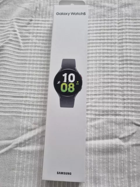Brand New Samsung Galaxy Watch5 (LTE) 44mm Graphite (Model: SM-R915FZAAXSA)