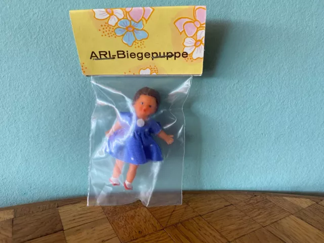 Püppchen Puppe   Ari OVP 6 cm Gummi Puppenstube Puppenhaus dollhouse doll