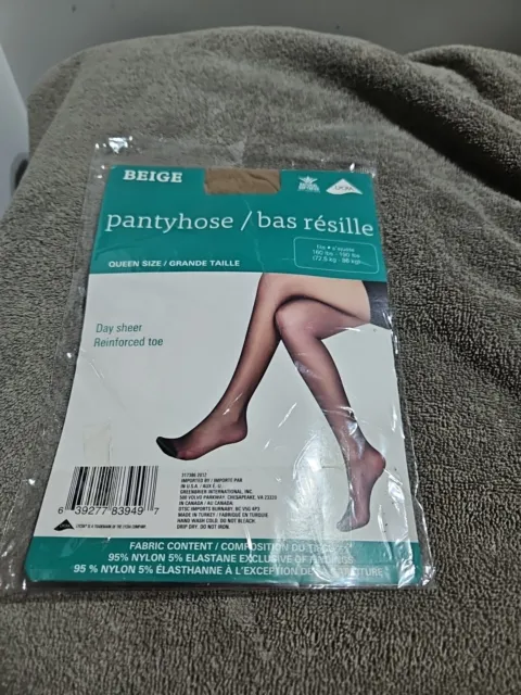 Hanes Women's Non Control Top Reinforced Toe Pantyhose 716 - Sox World Plus