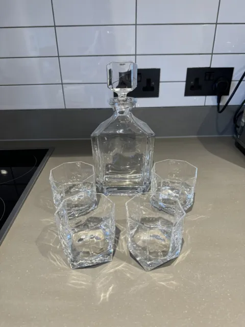 villeroy & boch Whiskey Decanter Set 4 Glasses
