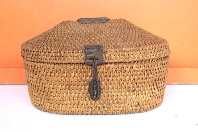 Jewellery Box Made of Cane Old Vintage Very Rare Decorative Halloween Gifts F-11