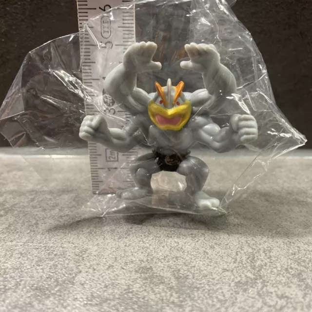 Pokemon Figur Machomei Neu & Ovp