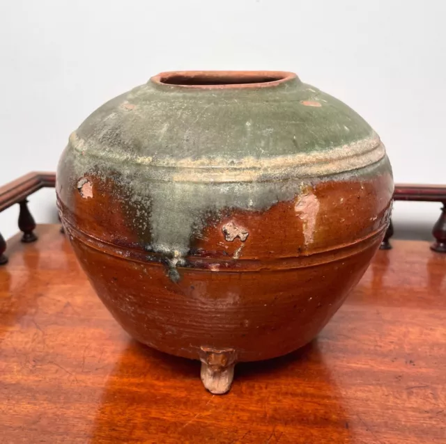 A Large Antique Ancient Chinese Han Dynasty Pottery Tripod Jar Vase