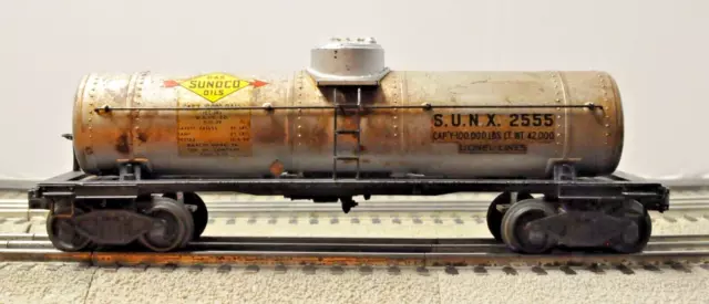 Lionel 2555 Sunoco Tank Car from 1946 Has Flying Shoes with Brown Fiber Boards