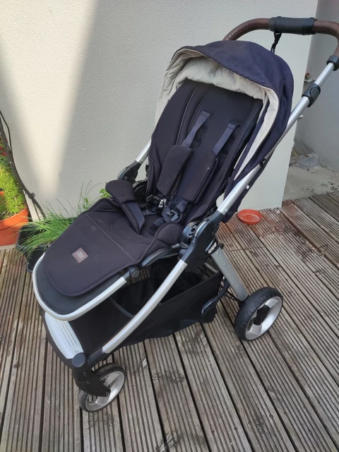 Mamas and papas Flip XT2 travel system, blue push chair, basinet, car seat BOXED