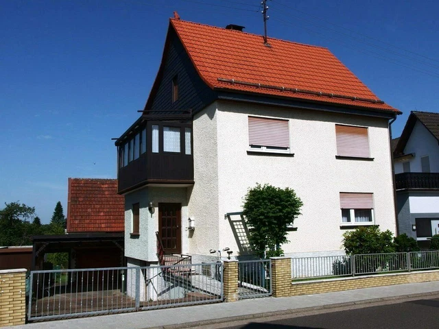 Ihre 8.000,00 €/Jahr Mietgarantie mit Full-Service-Garantie Ihre 8.000,00 €/Jahr Mietgarantie mit Full-Service-Garantie