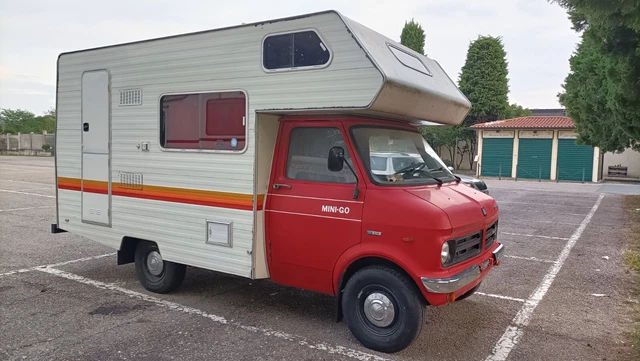 Camper Bedford CF270 Vintage 1981 Camper Bedford CF270 Vintage 1981
