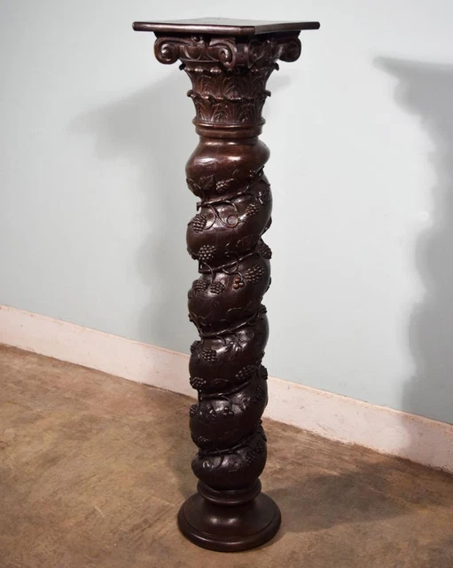 *Antique French Corinthian Display Pedestal/Plant Stand or Pillar/Column in Oak