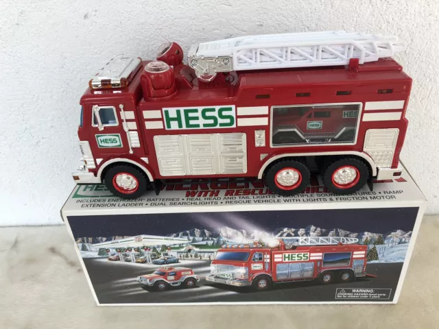 Hess Gasoline Firetruck W Operating Rescue  Truck Sounds & Lights 2005 Mint!!!