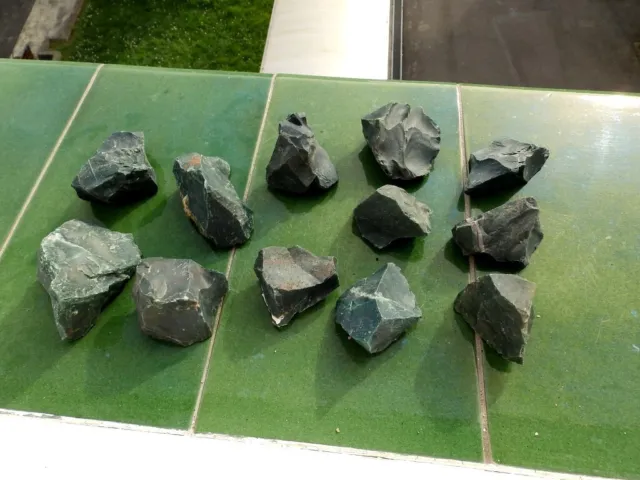 Minerales" Extraordinario Lote De 12 Heliotropos De Poona(India)  -  1A24 "