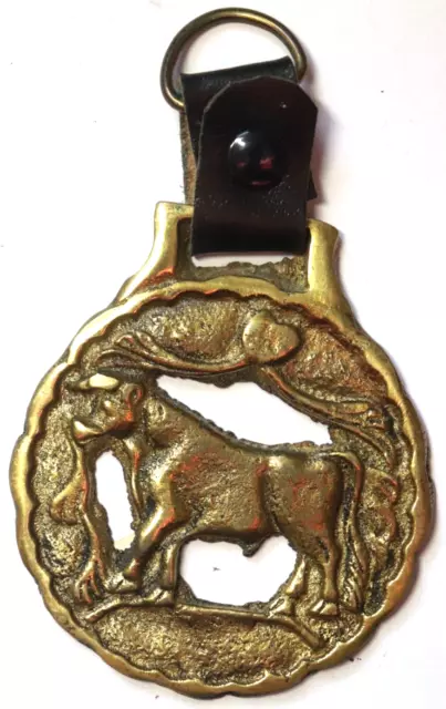 Vintage 5" Martingale Brass Leather BULL COW Hanging Medallion HORSE Riding A9