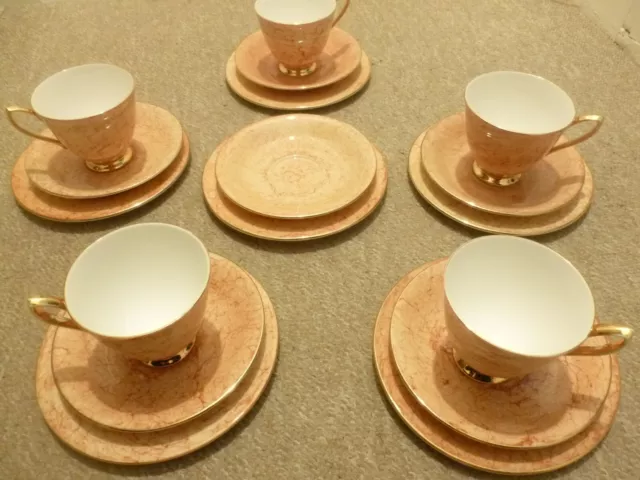 Vintage ROYAL ALBERT GOSSAMER  17 Pcs Tea Set 5 Cups 6 Saucers 6 Dessert Plates