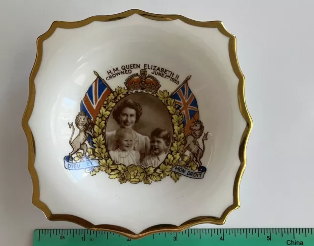VINTAGE QUEEN ELIZABETH II Coronation coin plate W/ children ...