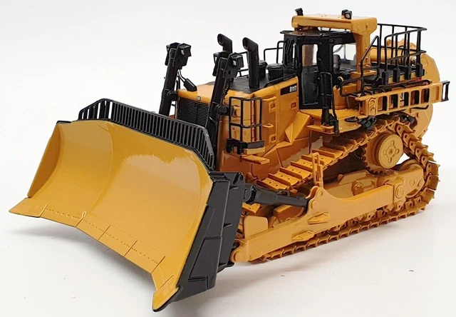 CATERPILLAR® 1:50 SCALE Cat D11T Track-Type Tractor Copper Finish