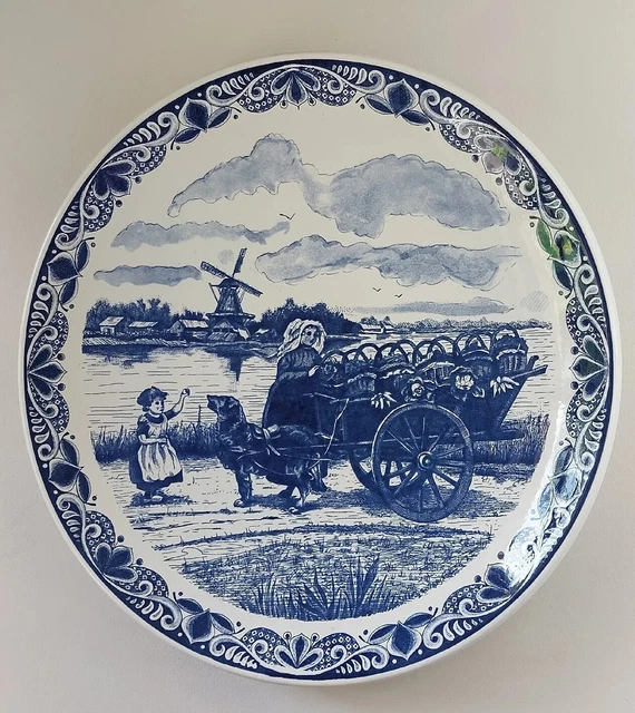 Plat En Faïence Delft Décor D'une Charrette Fin XIXe Début  XXe Diamètre 39 cm