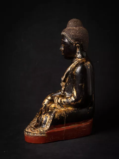 Antique wooden Burmese Buddha statue from Burma, 19th century 3