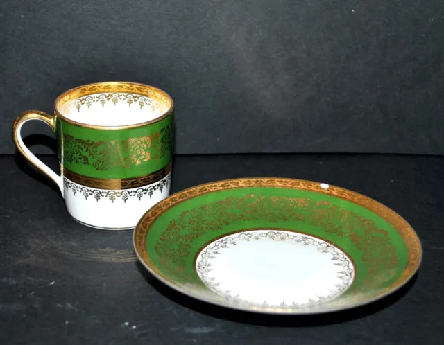 Tasse litron Soucoupe en Porcelaine de Limoges  décor vert et frises d'Or - 5 cm