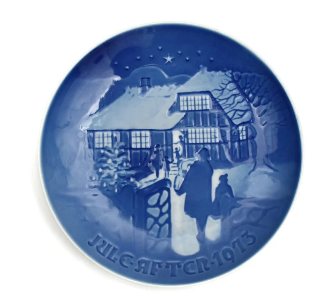 Bing and Grondahl Jule After 1973 Country Christmas Plate Juleplatte 7 1/4"
