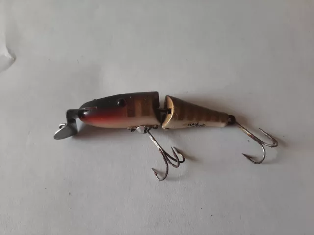 Vintage Creek Chub ALeW Pikie Jointed Crankbait Fishing Lure with Glass Eyes