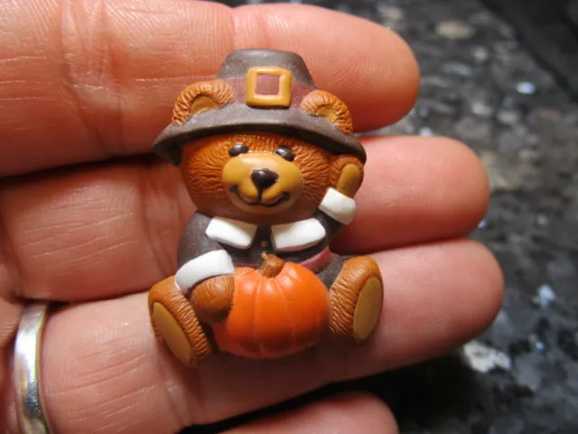 Thanksgiving Teddy Bear Brooch Pin Pilgrim Pumpkin Hallmark