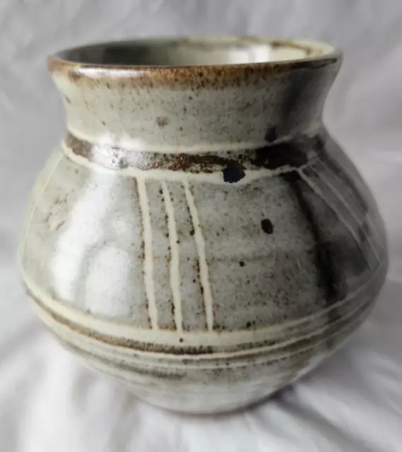 Gorgeous Leach Cornish St Ives studio pottery vase, Circa mid century modern