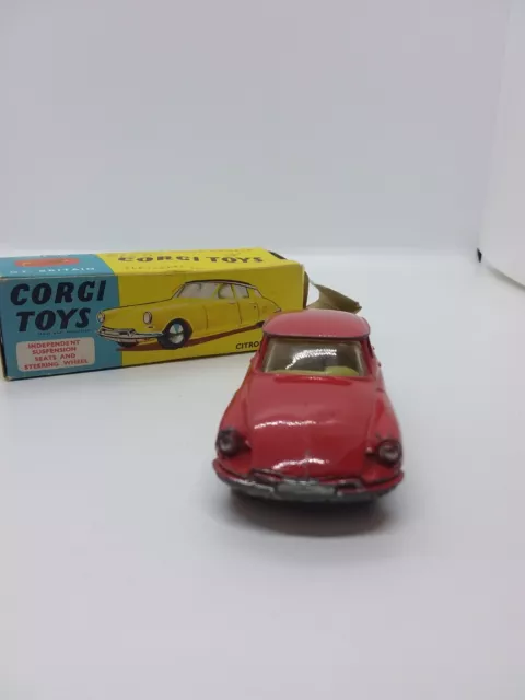 CORGI TOYS 210S Citroën DS 19 NMIB RARE