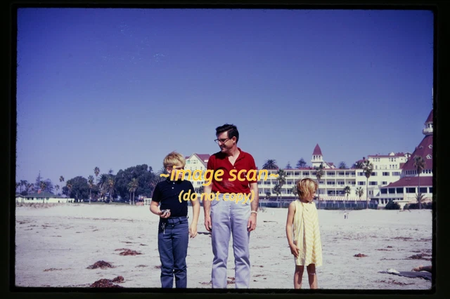 People at a Beach in Southern California in 1966, Original Slide L8a