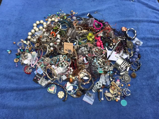 Unsorted Mixed Costume Jewellery Chains Tangled 5 Kg Job Lot Mixed Conditions