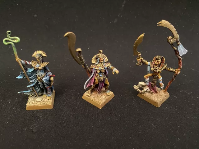 Warhammer 2 prêtres guerriers Roi Des tombes Tomb kings Oldhammer OOP rare Warhammer 2 prêtres guerriers Roi Des tombes Tomb kings Oldhammer OOP rare