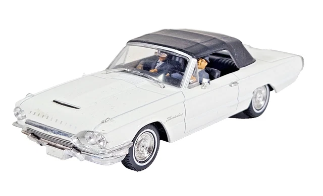 JAMES BOND 007 Ford Thunderbird 1:43 Diecast Model Car Goldfinger ...