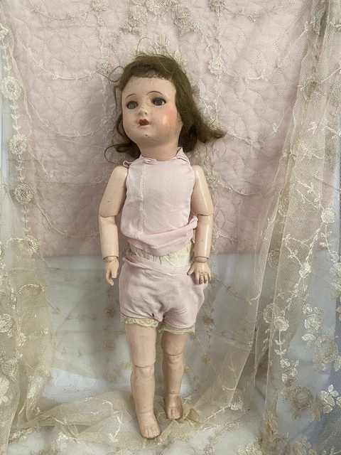 POUPEE ANCIENNE MILIEU XXe BELLES ROBE COIFFE DENTELLE TETE COMPOSITION poupon Blanc