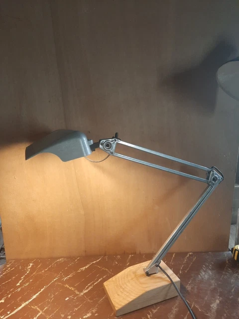 ancienne lampe d'architecte  atelier industriel orientable  LIVAL Finlande 1970