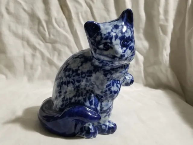 Blue White Floral Flower Design Porcelain Cat Statue Figurine VNTG Chinoiserie