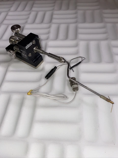 MM Micro-Manipulator 210 Probe Positioner Manipulator (F).