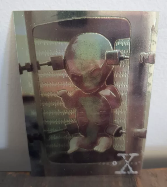 The X-Files - Series 1 - Topps Finest Chromium X2 Erlenmeyer Flask Topps - 1995