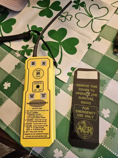gmdss 16/6 survival radio acr 2726a with 1066  battery emergency radio UNTESTED