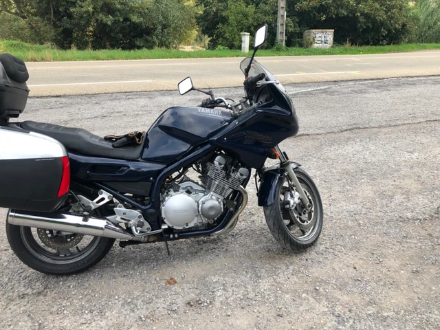 moto yamaha 900 cc Diversion