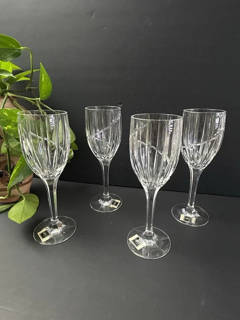 white wine glass Mikasa Lana White Wine Glasses, Set of 4, 8.25 Ounce