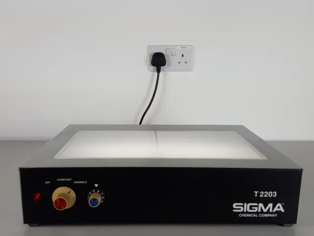 Sigma T2203 White Light Box X-Ray Viewing Transilluminator Model 16-3702 Lab