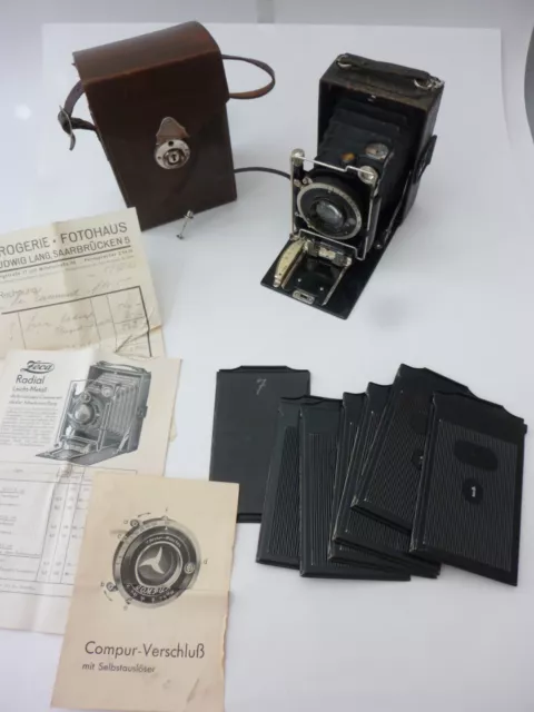 Antiker Fotoapparat ZECA Radial mit Zubehör, Plattenkamera
