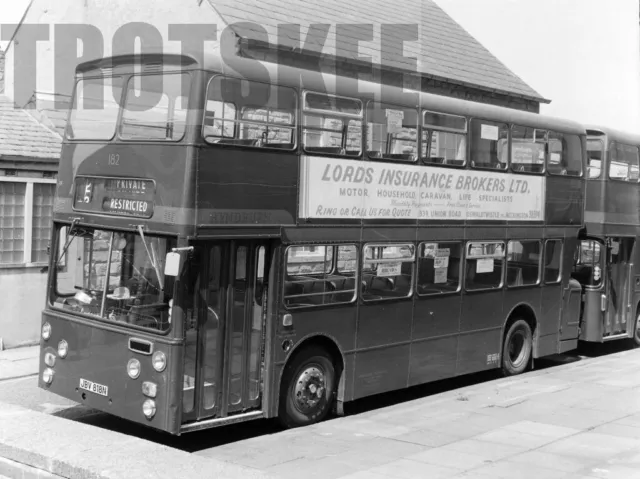 Größeres negatives Hyndburn Leyland AN68 EL 182 JBV818N 1976 Accrington