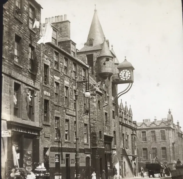 Edinburgh, Canongate Tolboth. Magic Latern Glasrutschen. 1880-90er Jahre