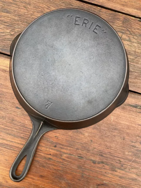 Pre Griswold Erie #7 Second Series Cast Iron Skillet