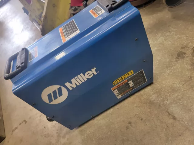 Miller XMT304 Mutiprocess Welder CC/CV