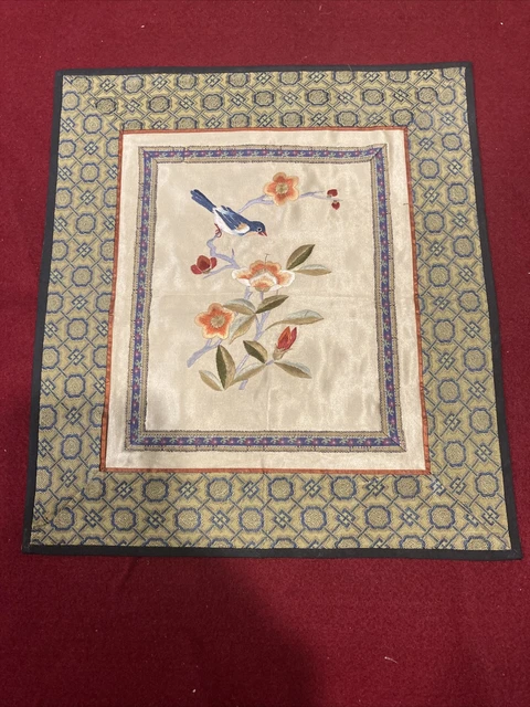 Vintage Silk Embroidered Bird &floral  Round  Chinese Doily Asian 11” X 10”